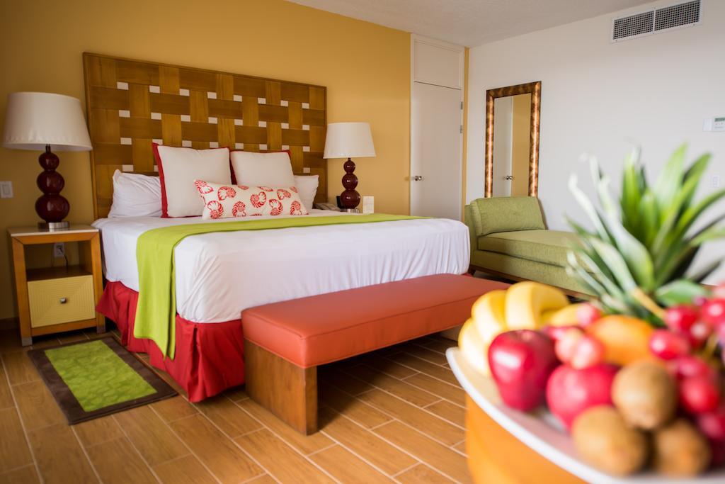 Sun Club Deluxe Ocean View King,104757770:JPEG