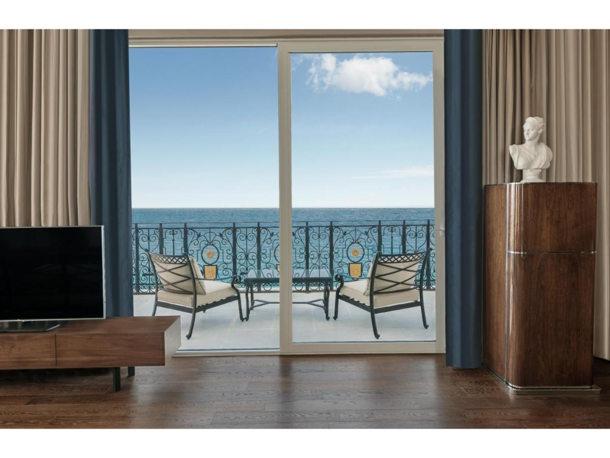 Queen Suite Sea View