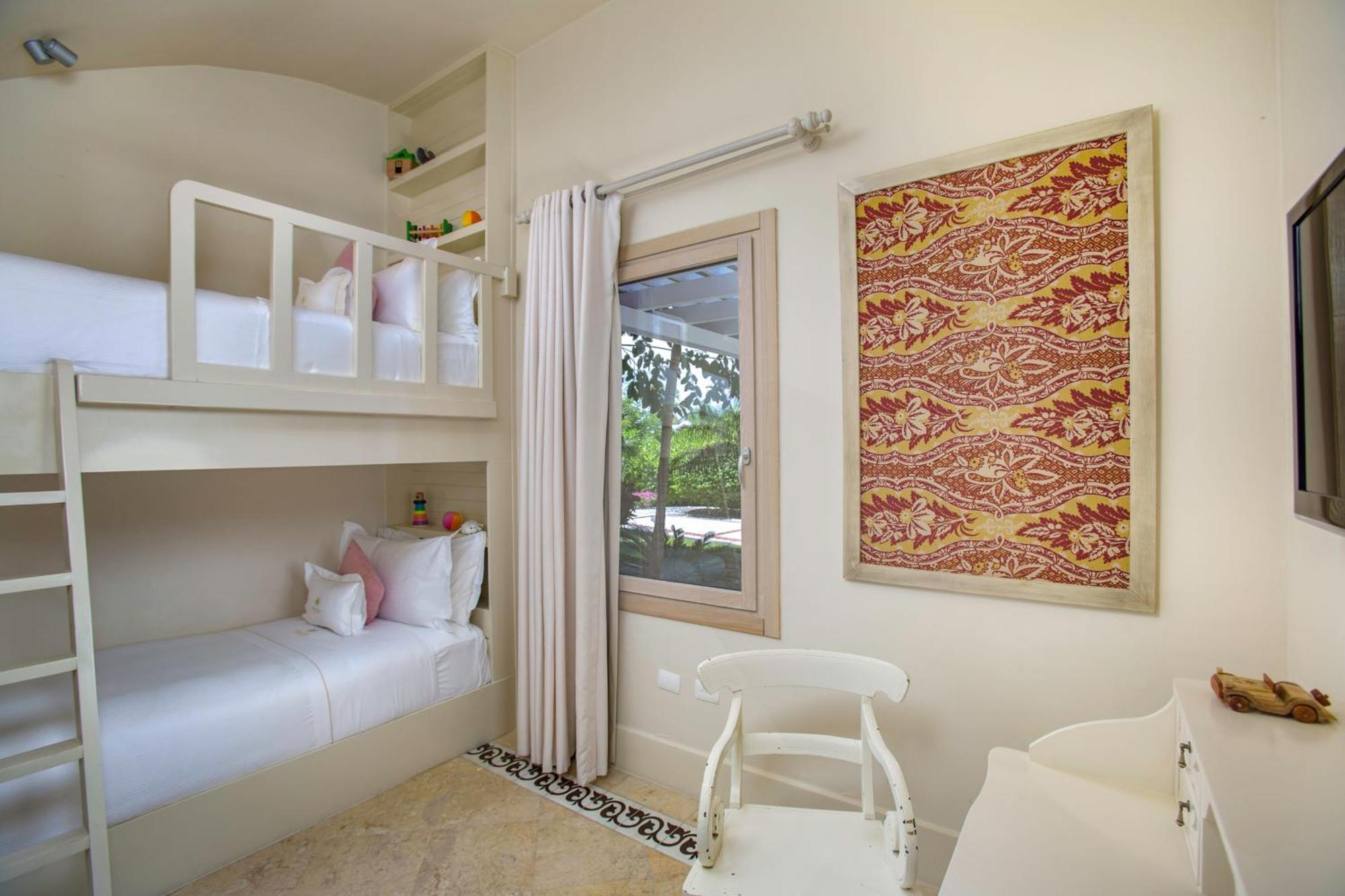 Luxury Pool Family Suite