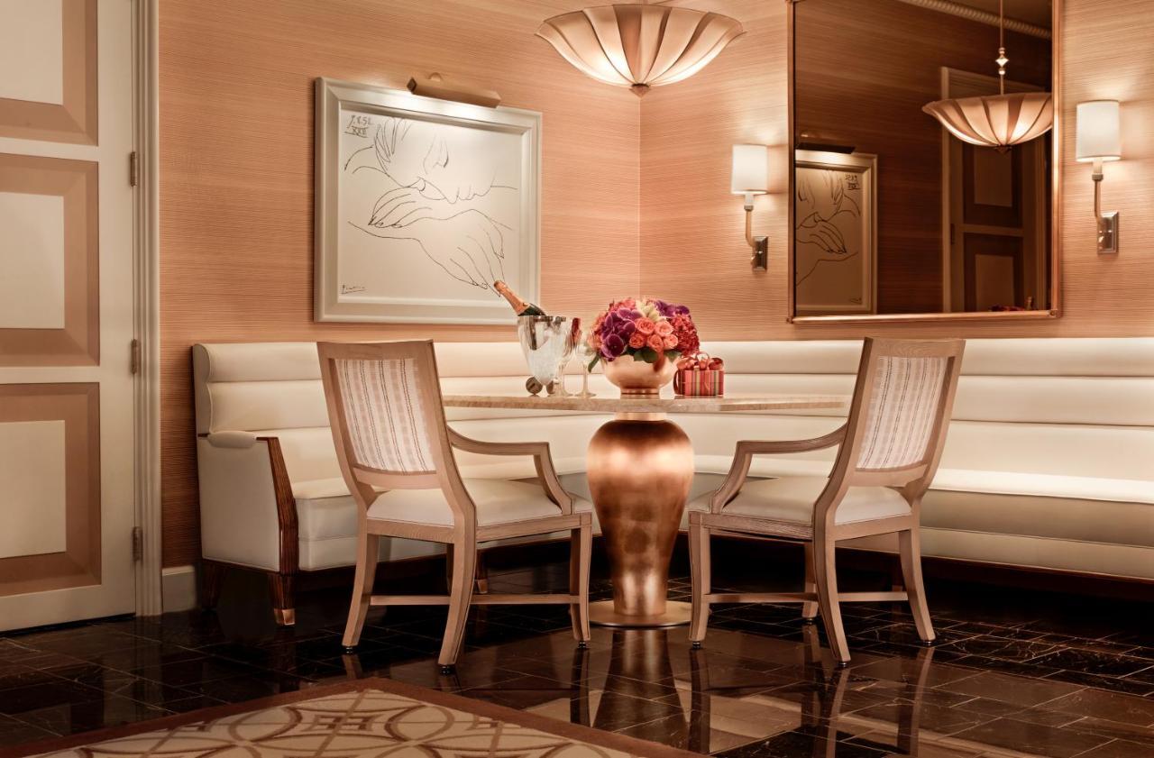 One Bedroom Suite - Lake View