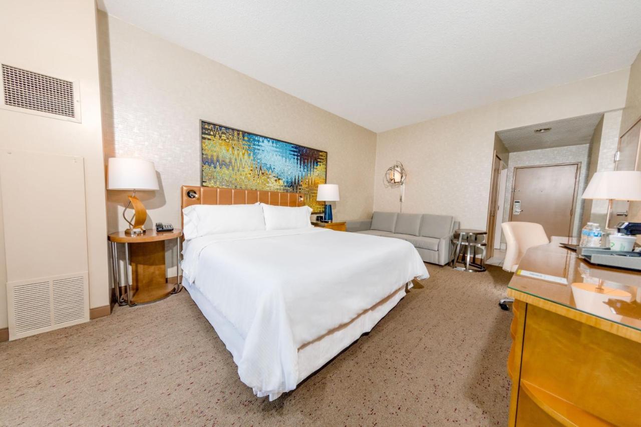 Accessible 1 King Guest room 1 King,1318617682:JPEG