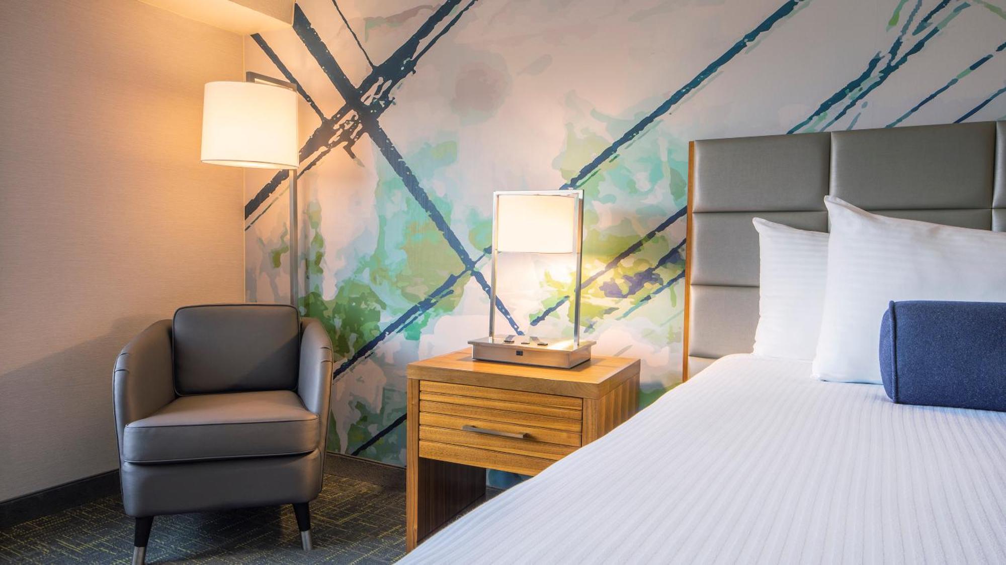 Sky Tower Premium Room 1 King Mountain View