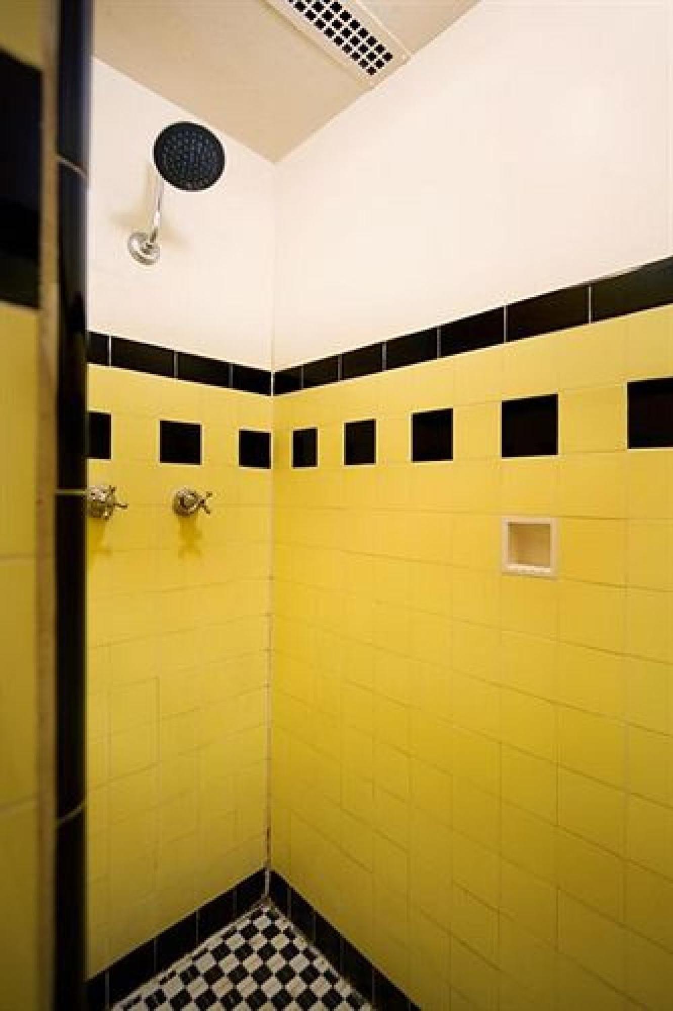 Queen Room,1438400515:JPEG