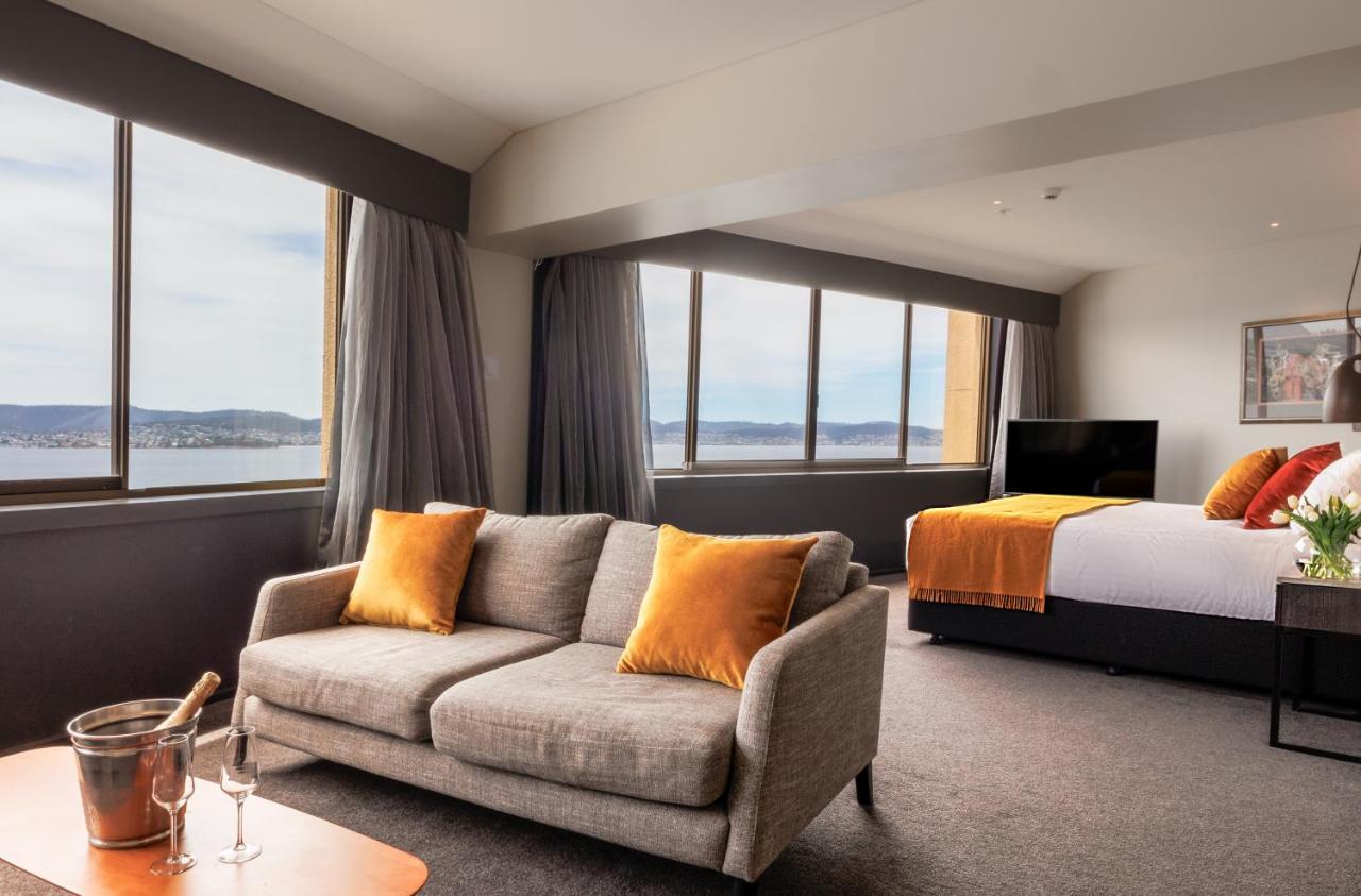 King Suite with Harbor View