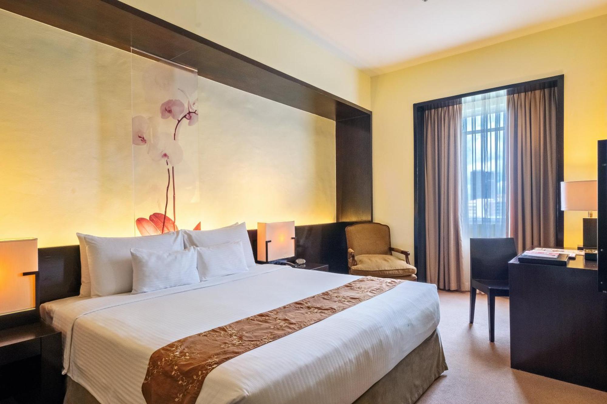 Executive Suite,1602331158:JPEG