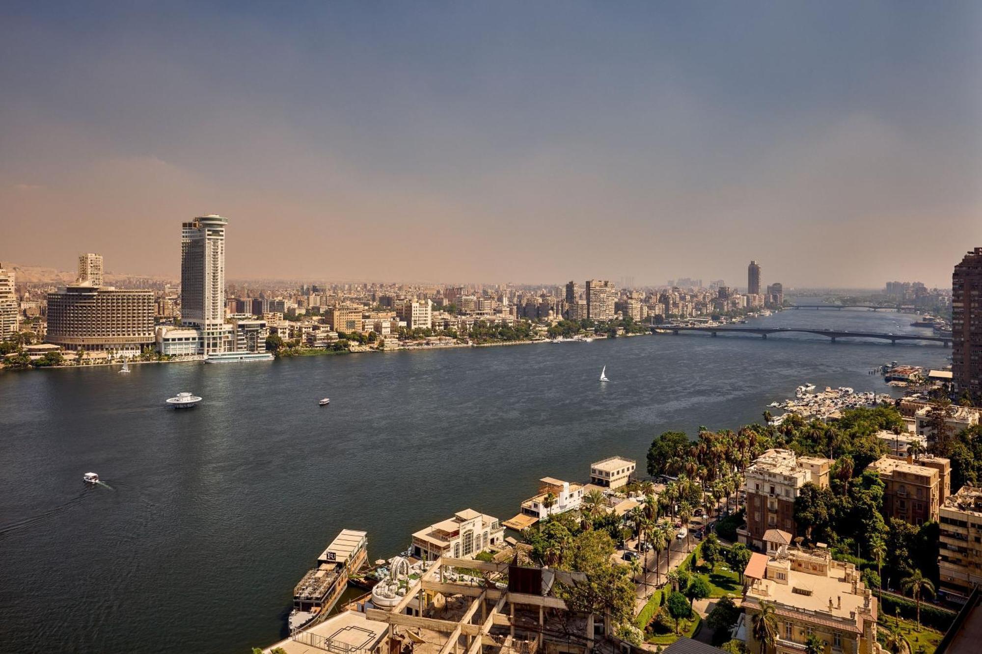 Sky Suite 2 Bedroom Suite Bedroom 1 1 King Bedroom 2 2 Double Nile Skyline view