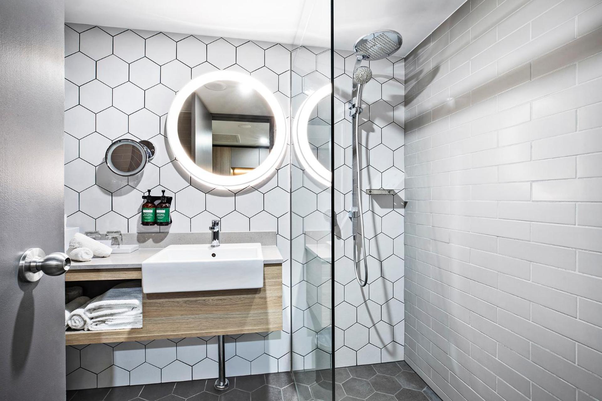 Standard King Room,1623653028:JPEG