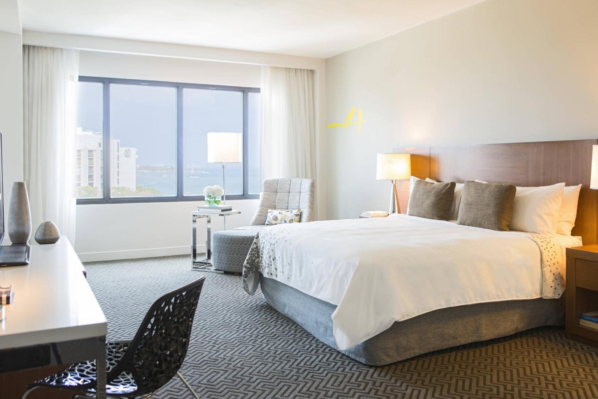 Club lounge access Guest room 1 King Bed Jaragua Tower