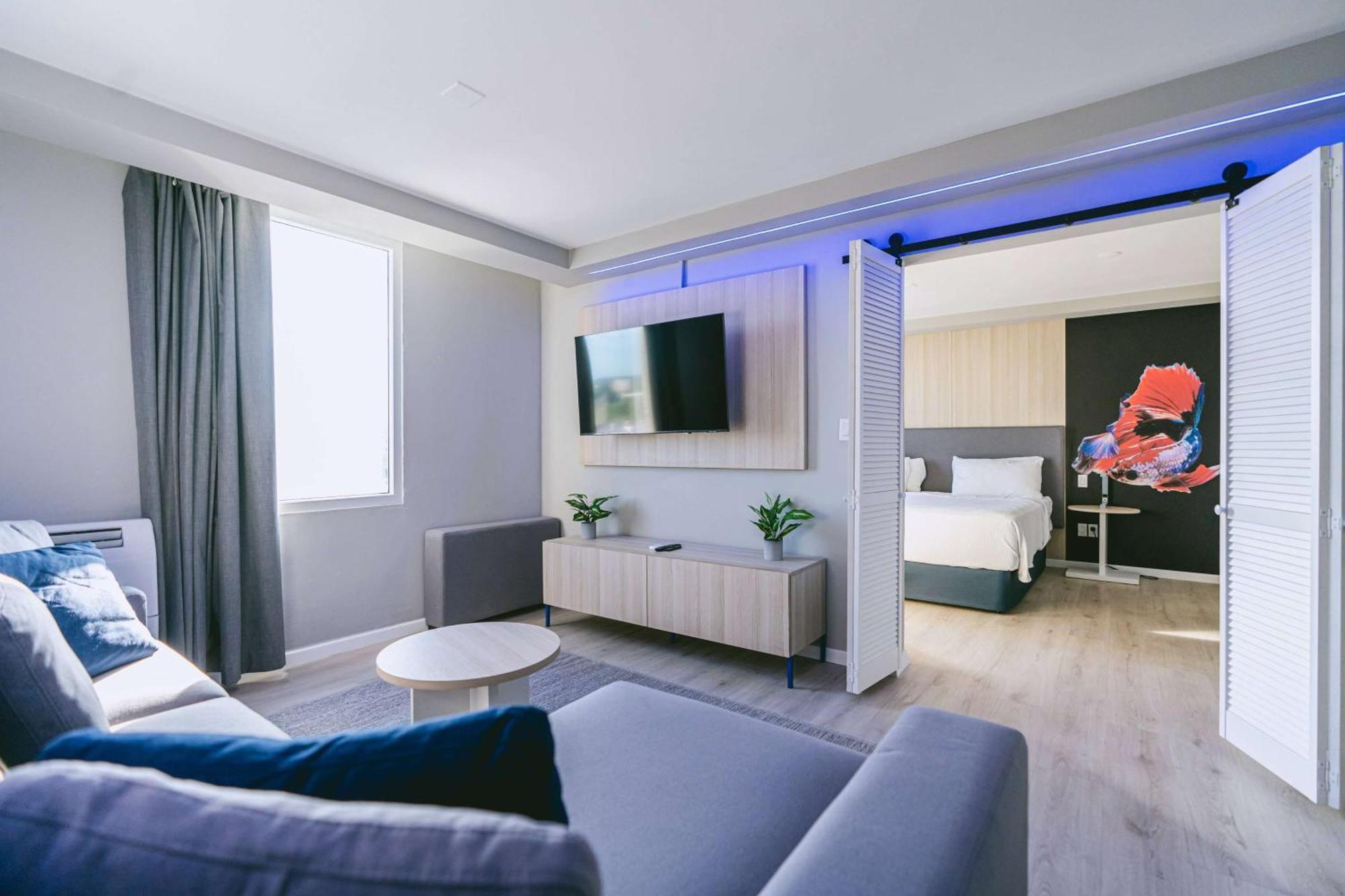 Premier King Suite