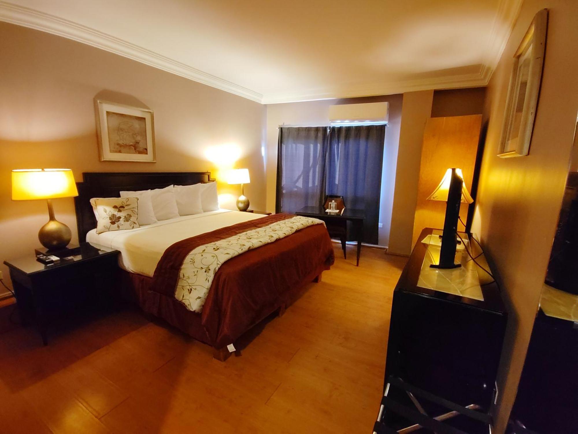 Deluxe Family Room,1638604059:JPEG