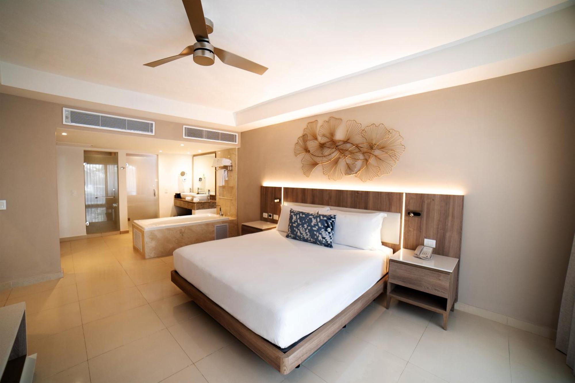 Luxury Presidential Jacuzzi Swim Out Two Bedroom Suite Diamond Club
