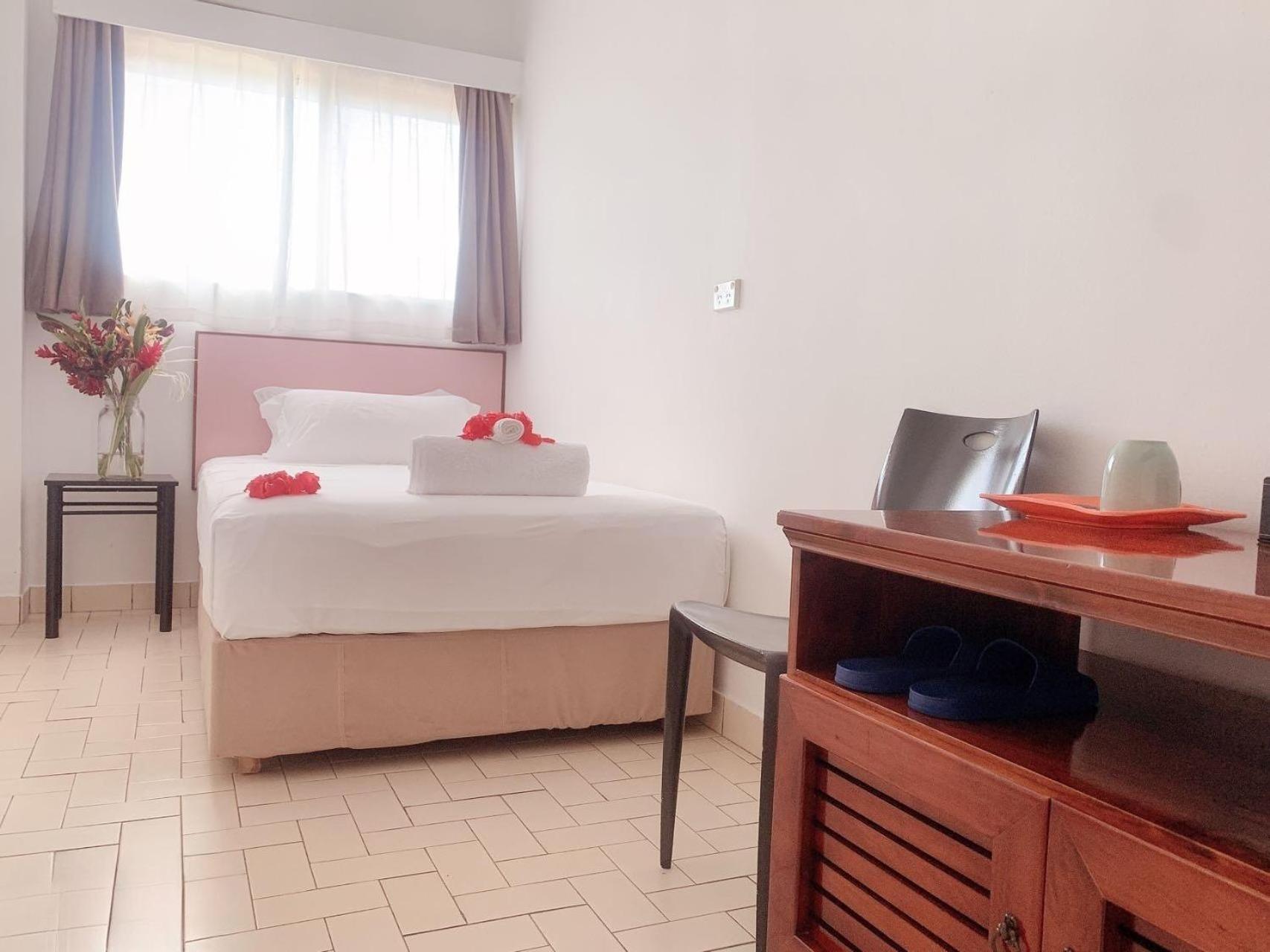 Single Room with Private Bathroom