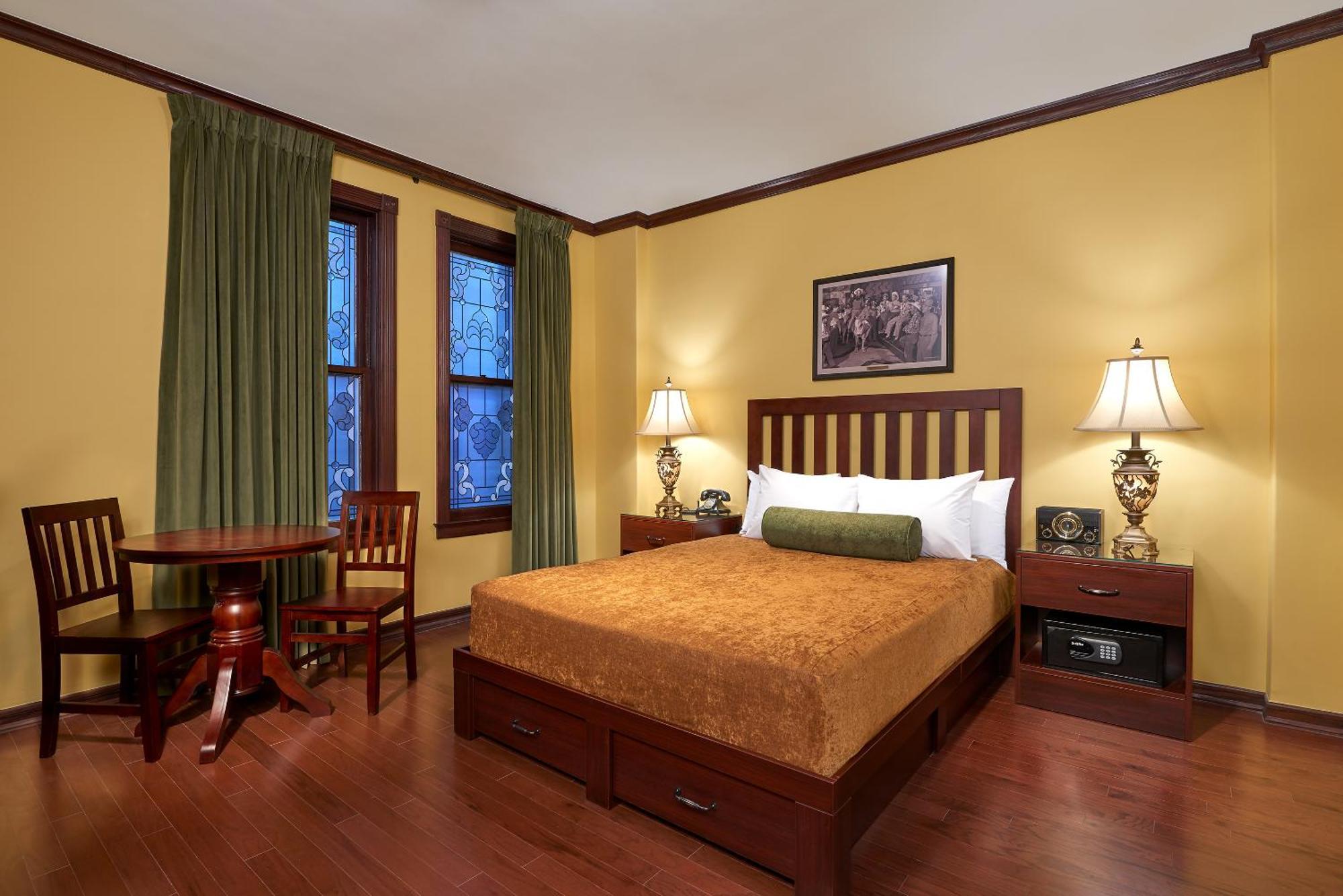 Standard Queen Room,952130662:JPEG