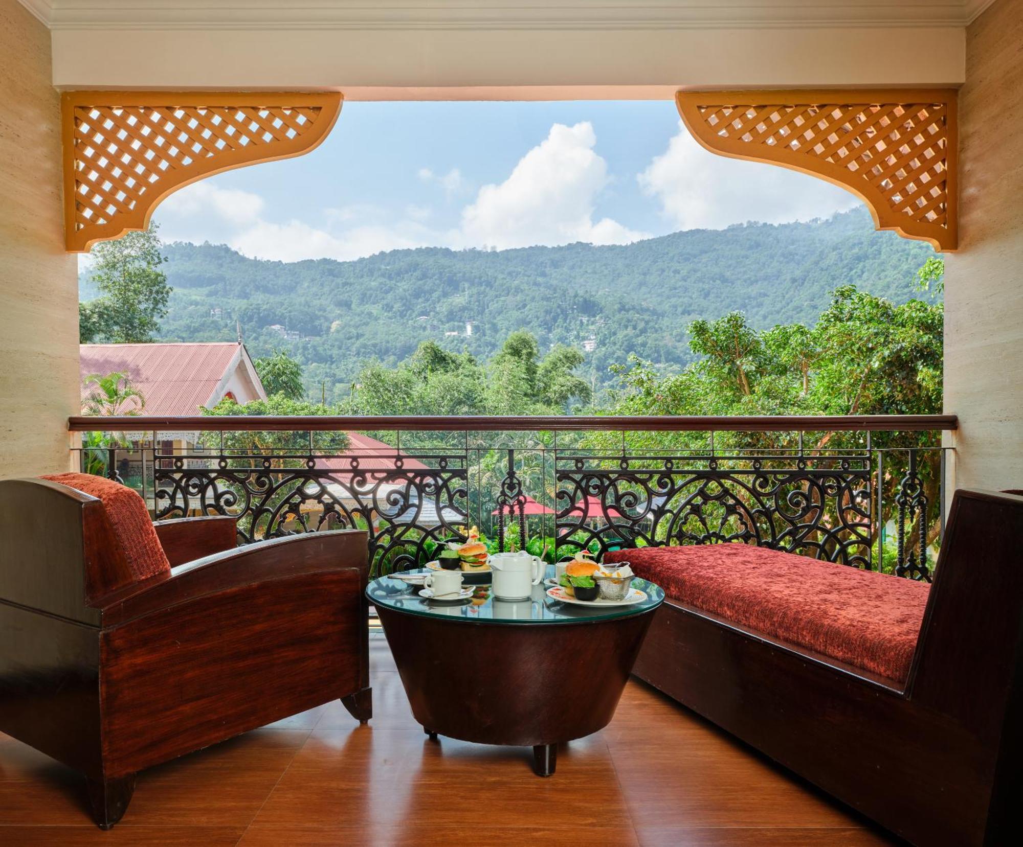Deluxe Room on Foods & Soft Beverages* | Discounts on Laundry Services* | INR 500 spa credit during your on selective Massage services TnC Apply* | Minibar 2 cans of soft Beverages Once on Arrival