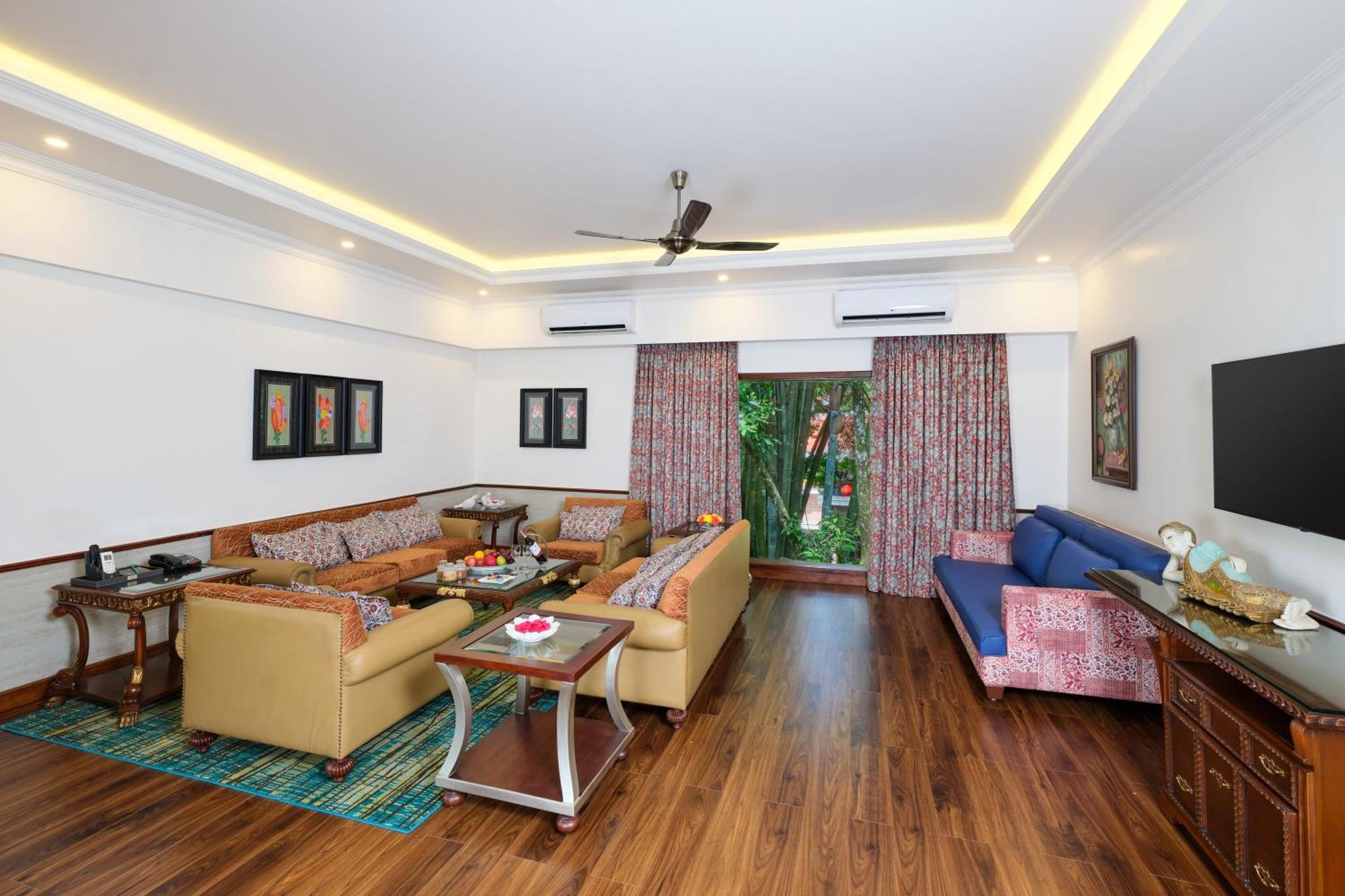Crown Villa on Foods & Soft Beverages* | Discounts on Laundry Services* | INR 500 spa credit during your on selective Massage services TnC Apply* | Minibar 2 cans of soft Beverages Once on Arrival