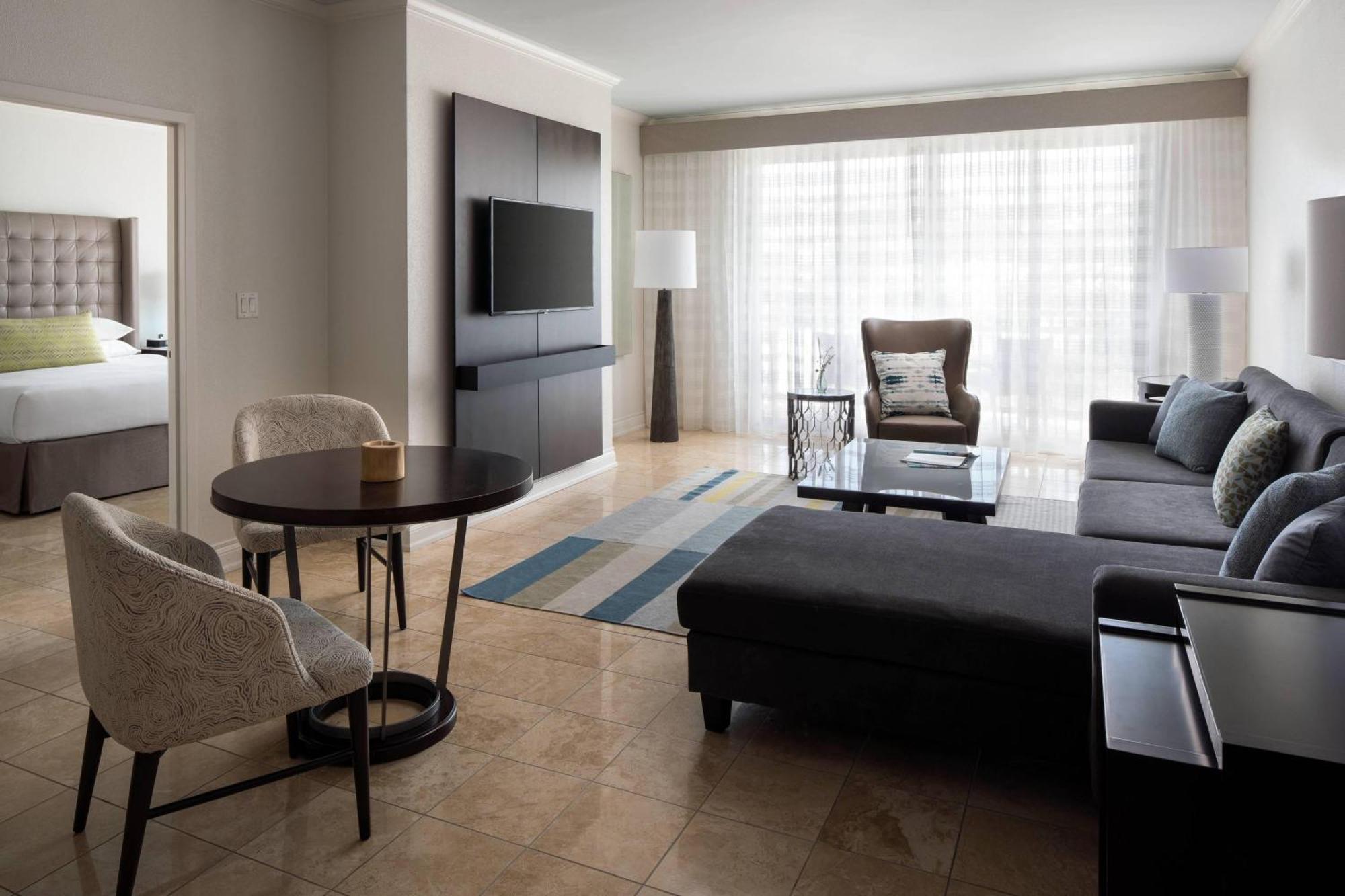 Royal Partial Golf View 1 Bedroom Suite 2 Double beds