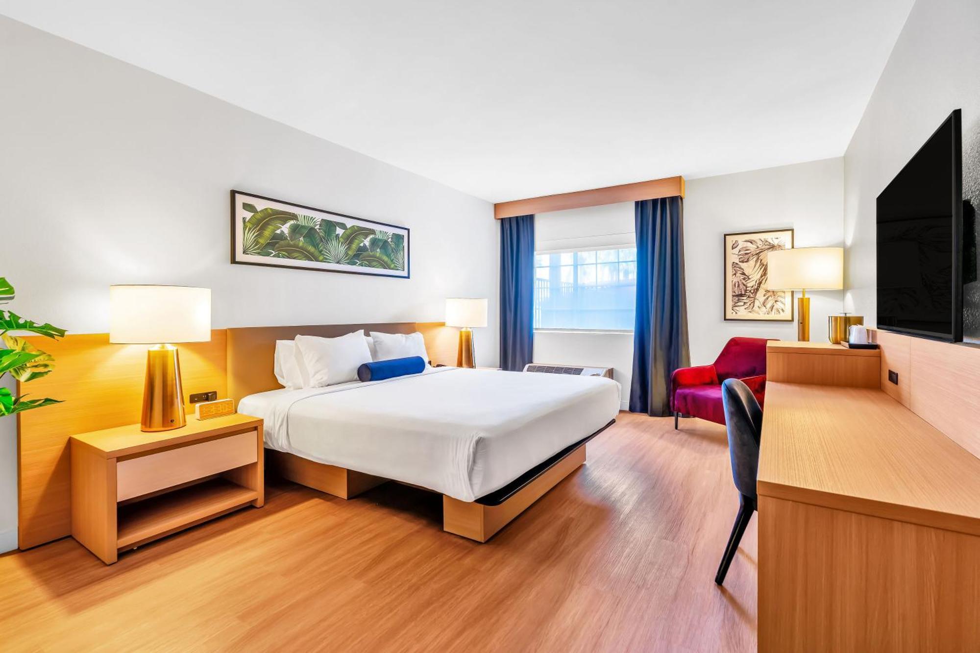 Superior King Room