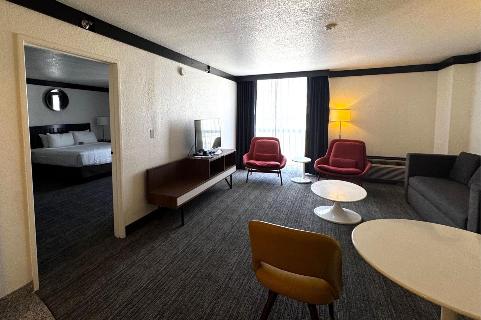 International Suite $5 slot play & $10 table games match play