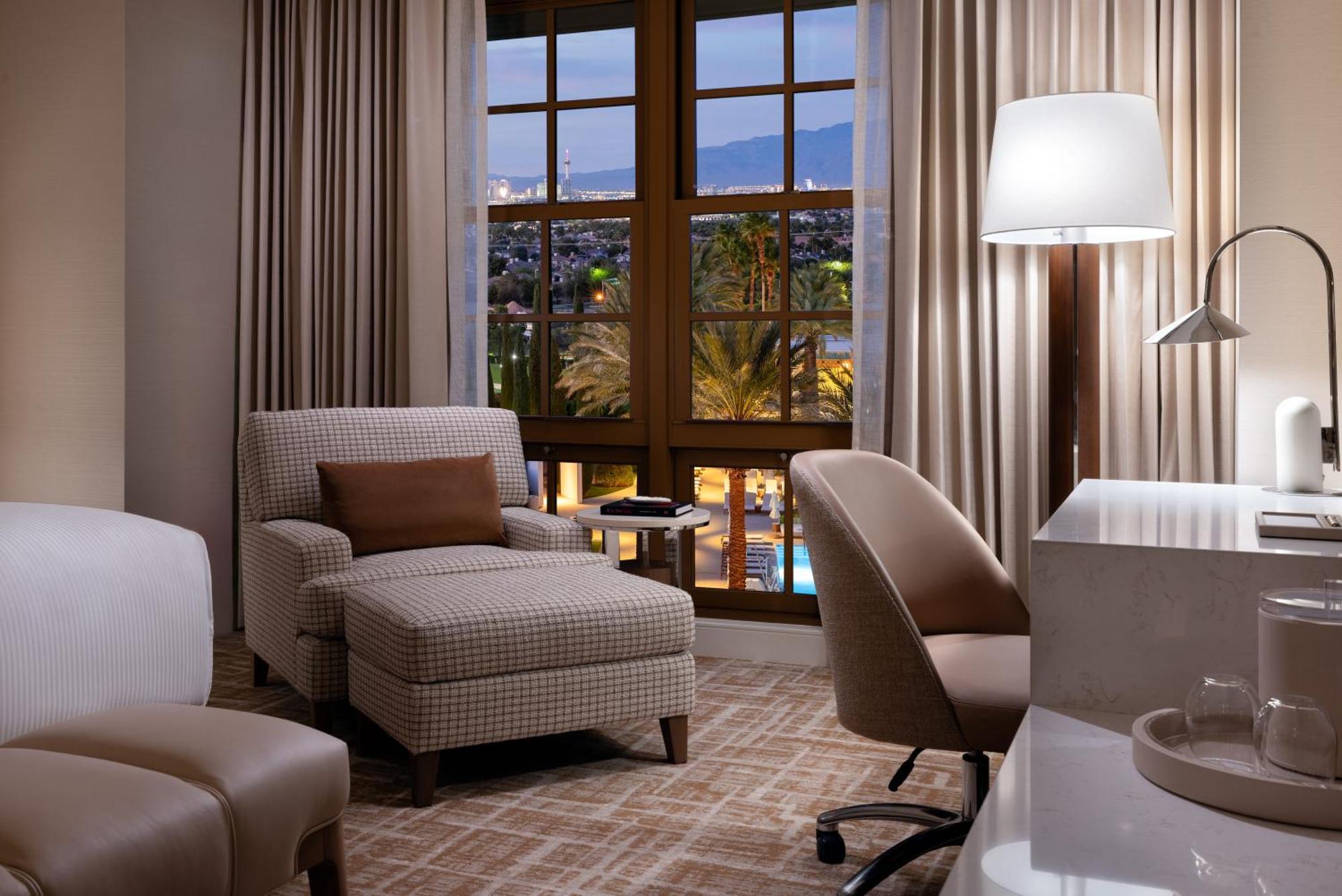 Resort View King Newly Remodeled