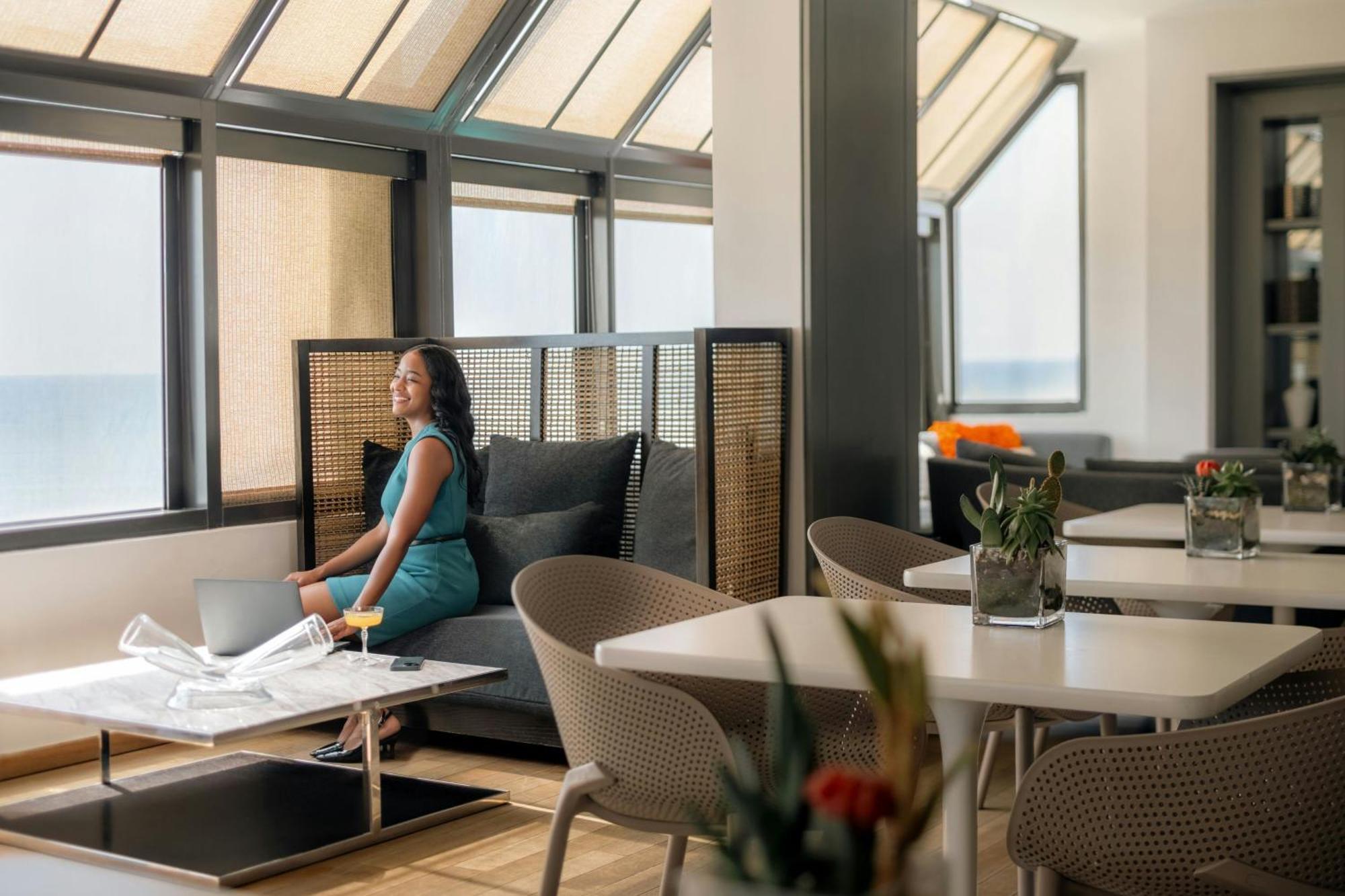 Club lounge access Guest room 1 King Bed Jaragua Tower