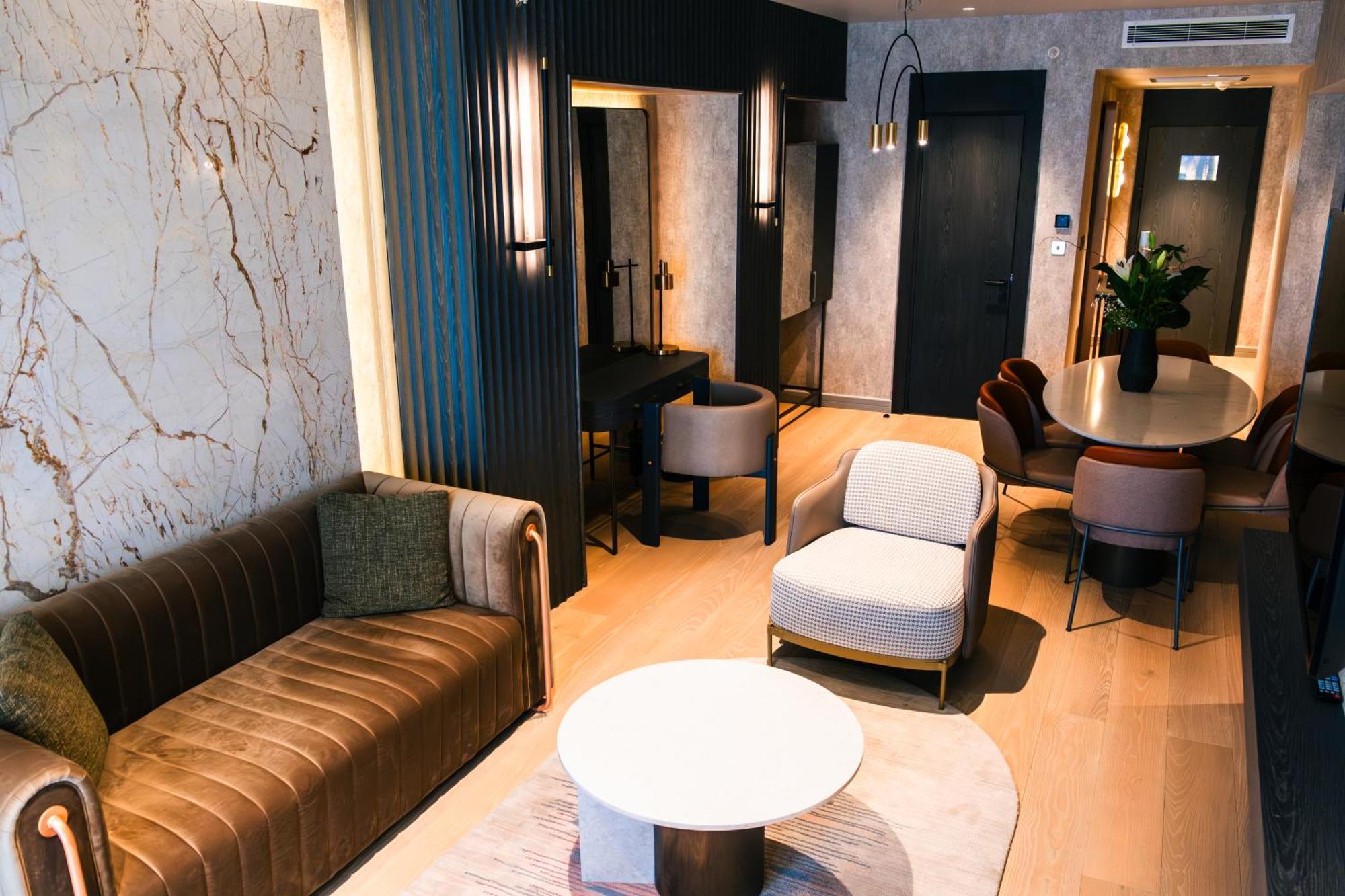 Executive Suite