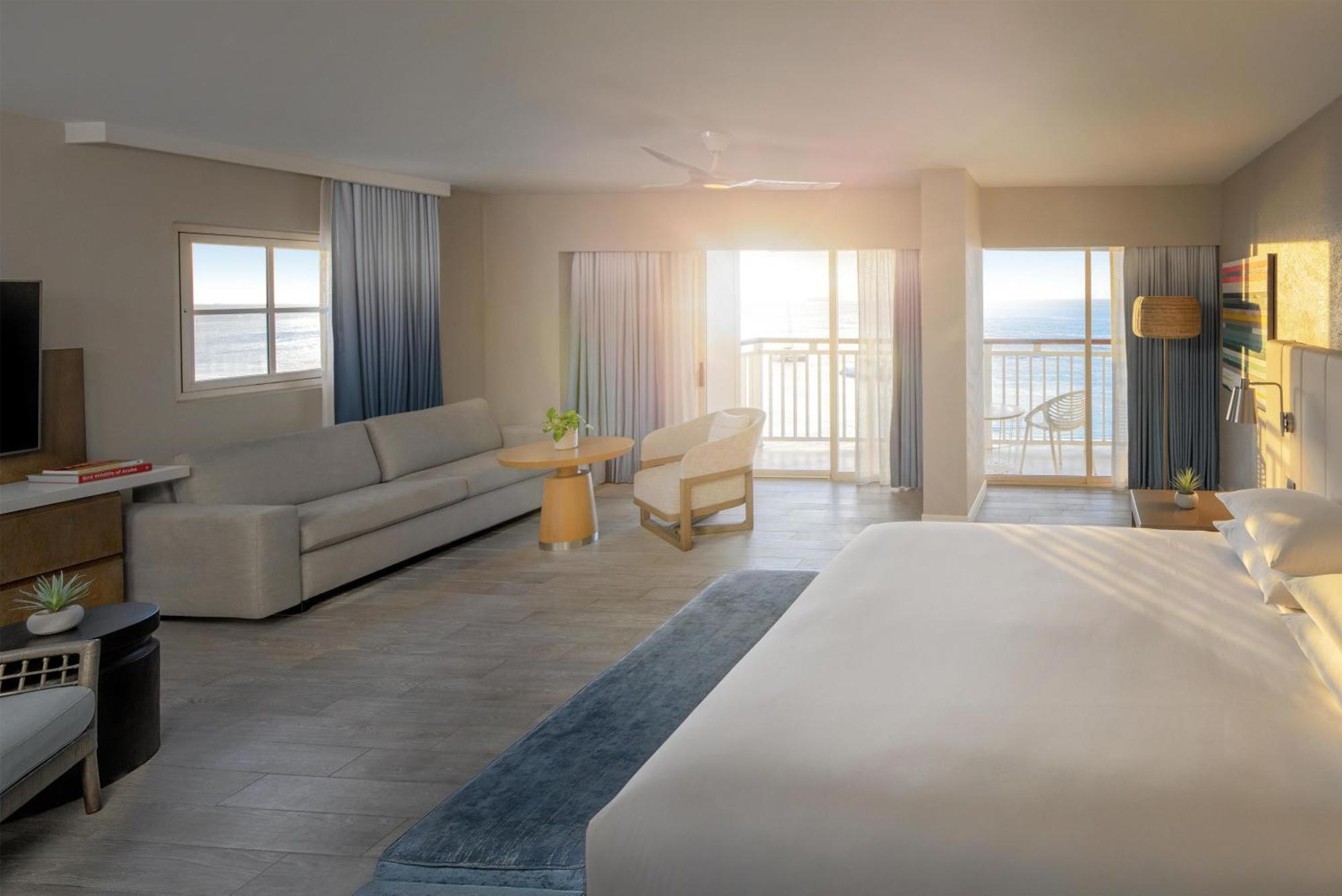 King Oceanfront Sunset Studio Balcony