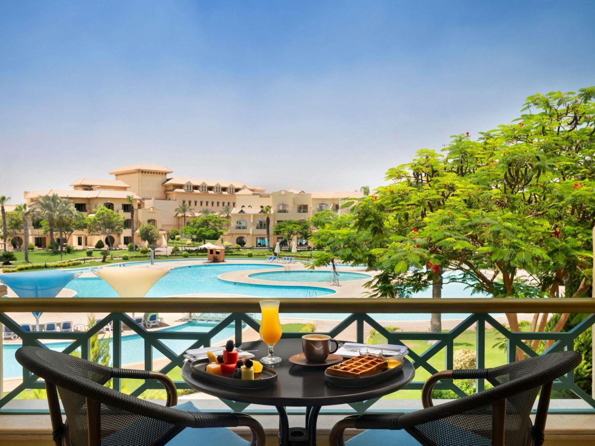 Presidential Suite Pool View