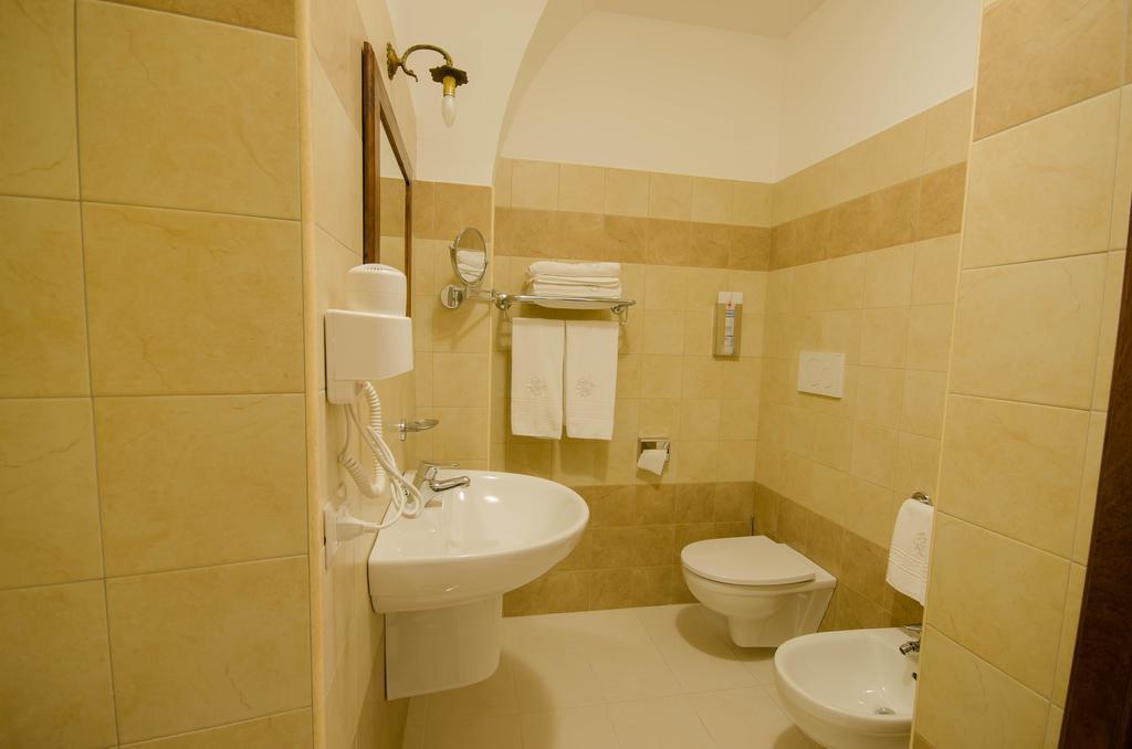 Double Room,272488197:JPEG