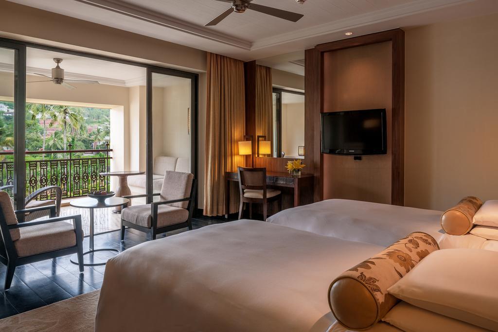Twin Bed Balcony Garden View Club Access