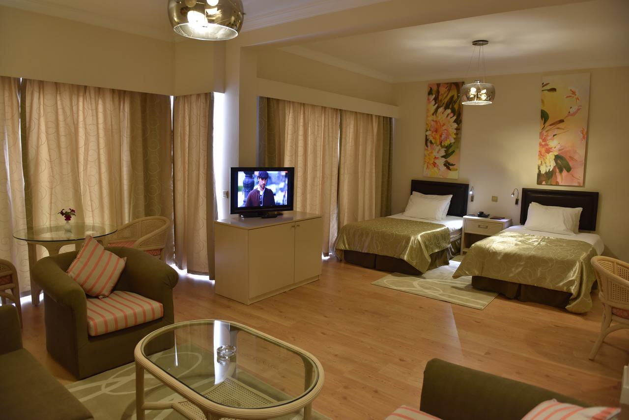 Double Room Mountain View