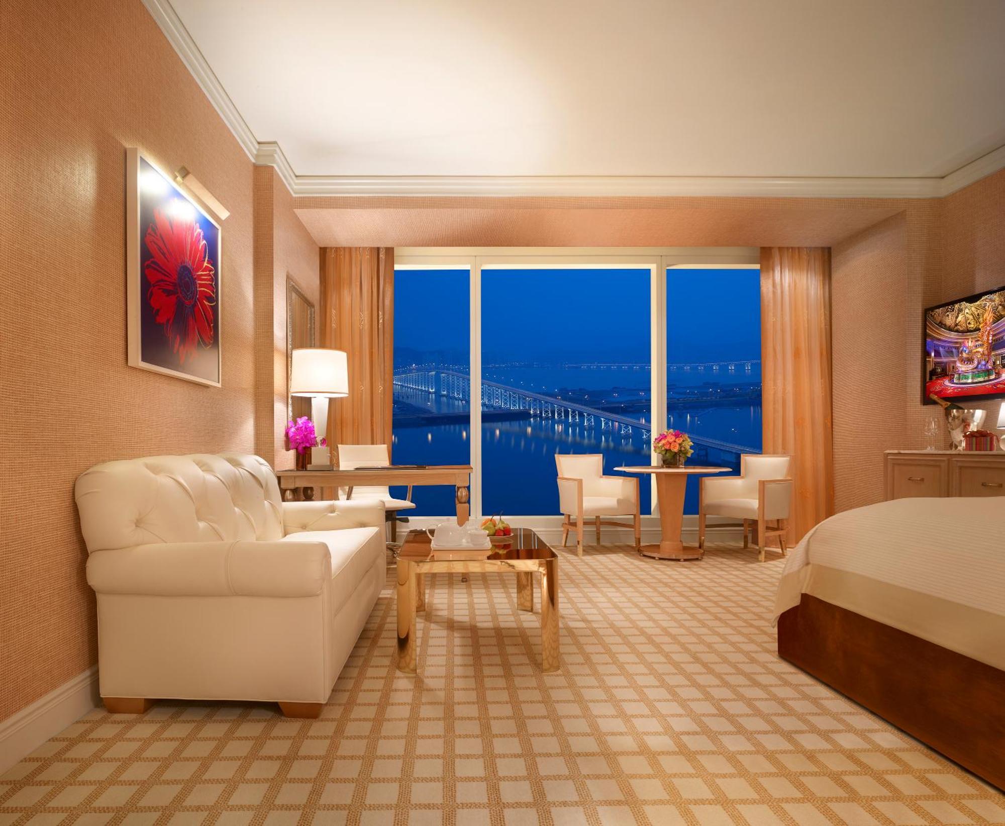 Deluxe City View Room (King or Double Double)