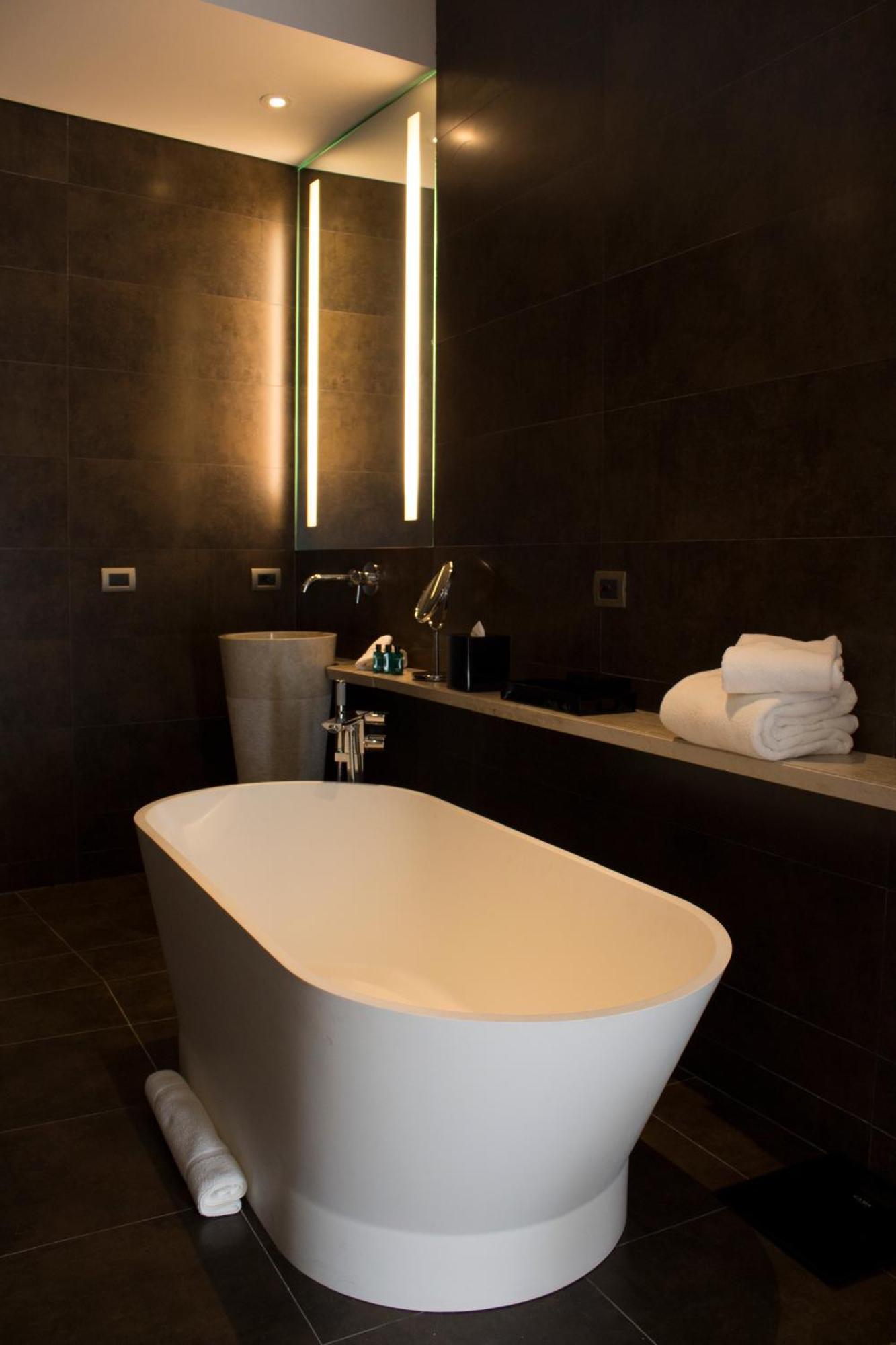 Junior Suite,1278189877:JPEG