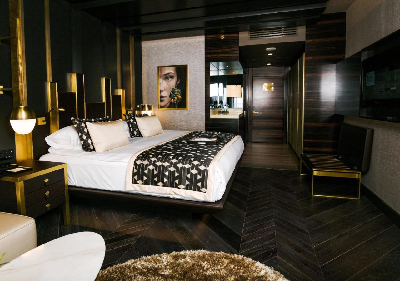 Deluxe Double or Twin Room City View