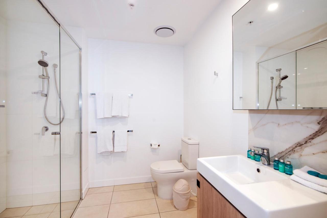 Three Bedroom Two Bathroom City View Apartment