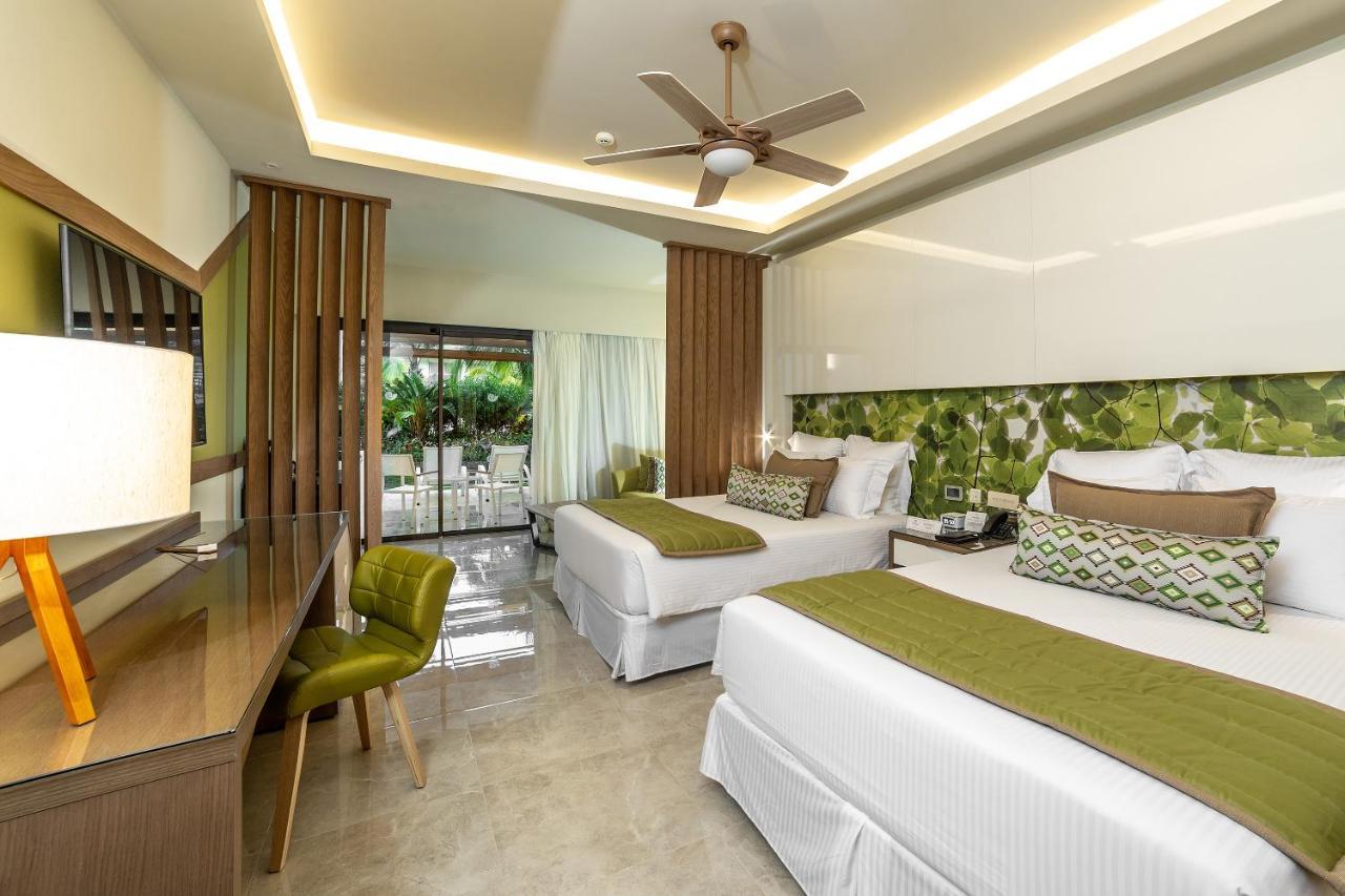 Premium Jr. Suite Tropical View 2C