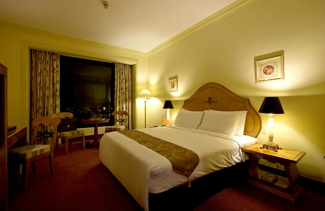 Waterfront Cebu City Hotel & Casino-1