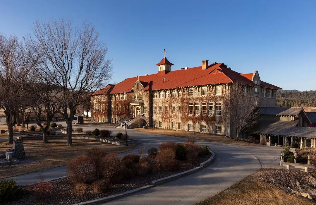 St. Eugene Golf Resort & Casino-1