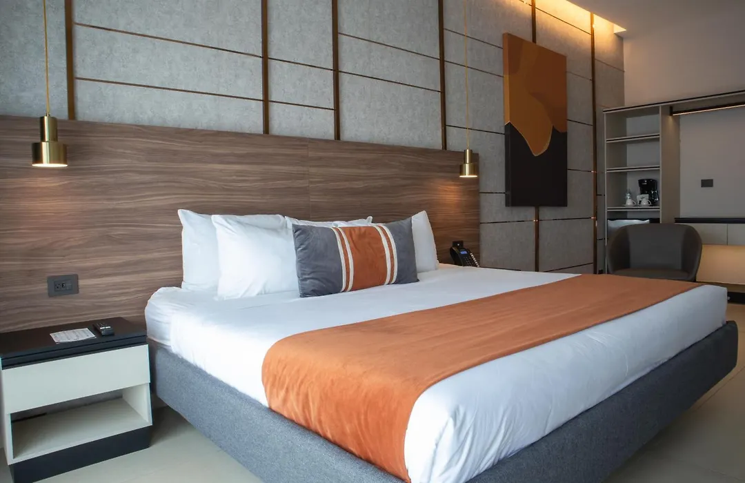 Hotel Vía Dorada-1