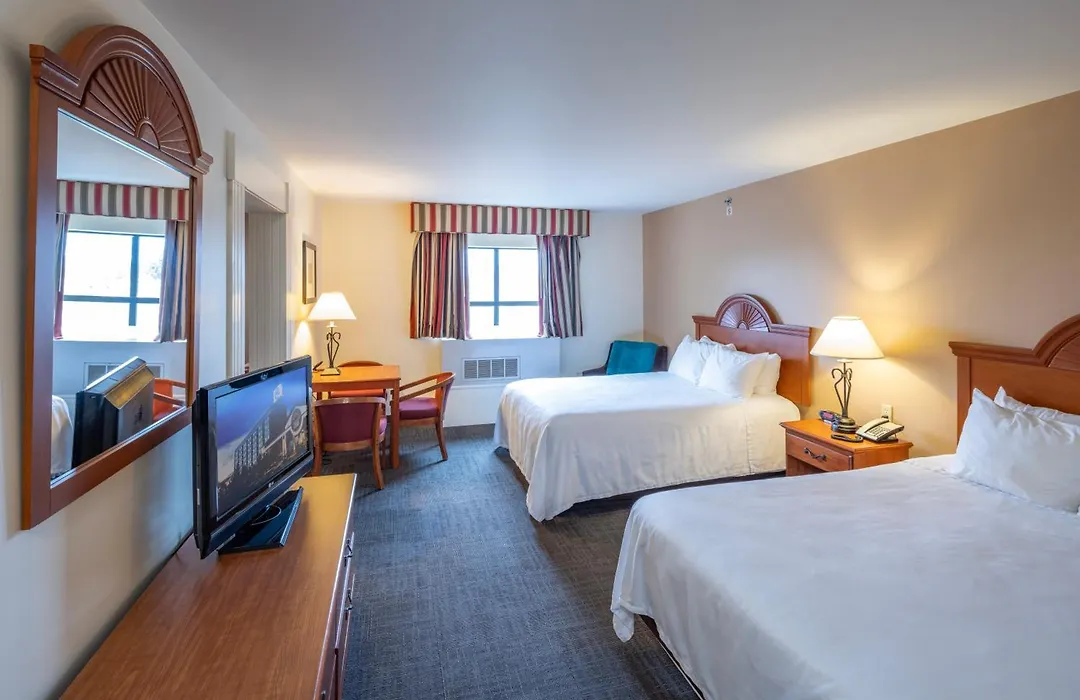 Akwesasne Mohawk Casino Resort And Players Inn Hotel-1