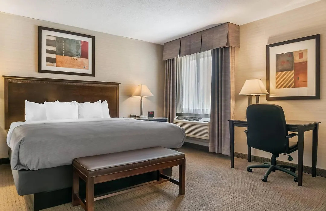 Quality Inn & Suites Next To The Casino-1