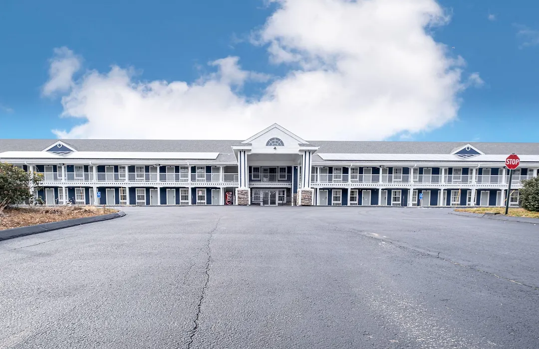 Hilltop Inn & Suites, Near Foxwoods Casino-1