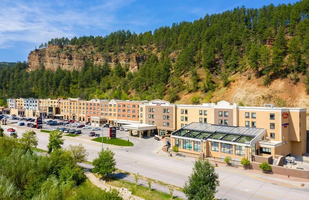 Doubletree By Hilton Deadwood At Cadillac Jack'S-1