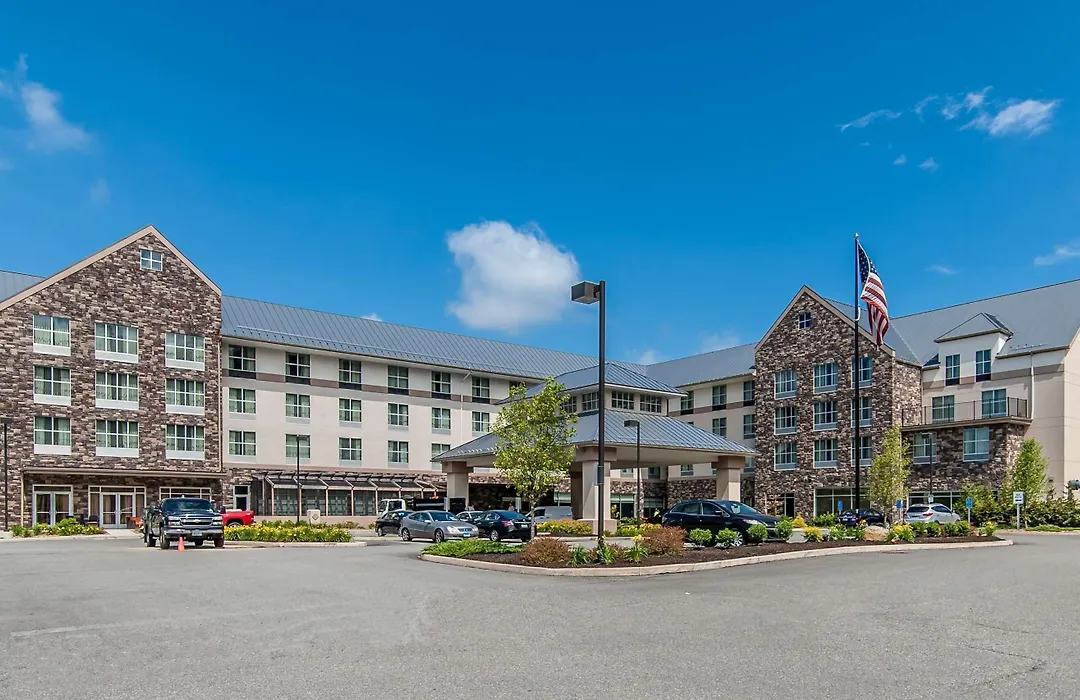 Hilton Garden Inn Closest Foxwoods-1