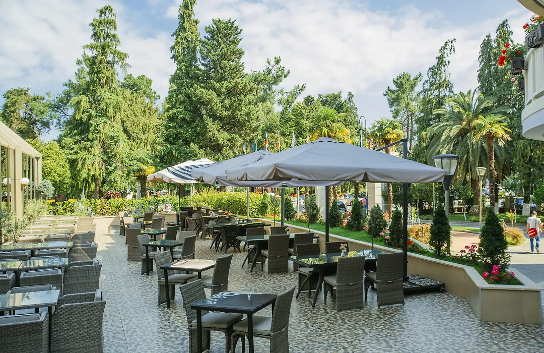 Hotel Intourist Palace Batumi-1