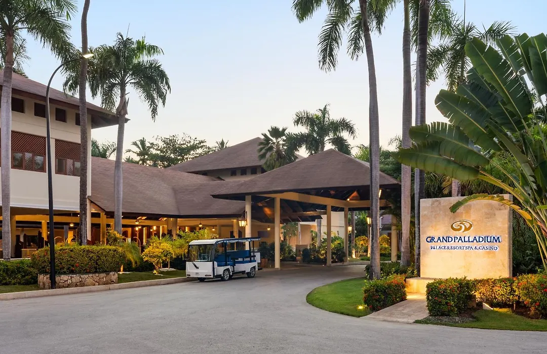 Grand Palladium Palace Resort Spa & Casino-1