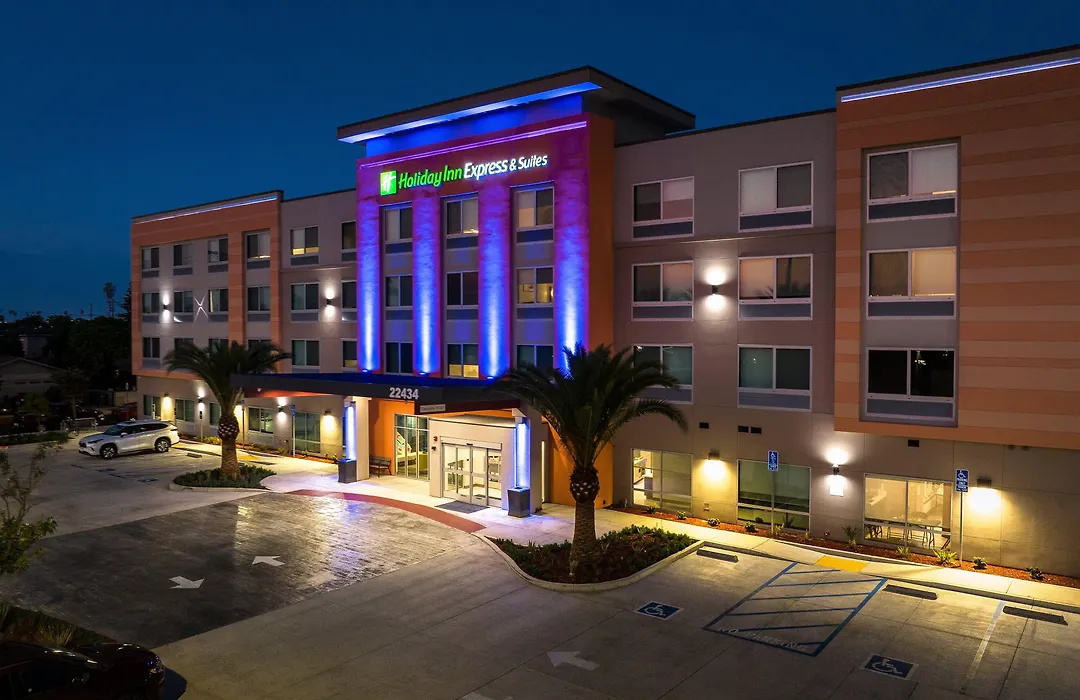 Holiday Inn Express & Suites Hawaiian Gardens By Ihg-1