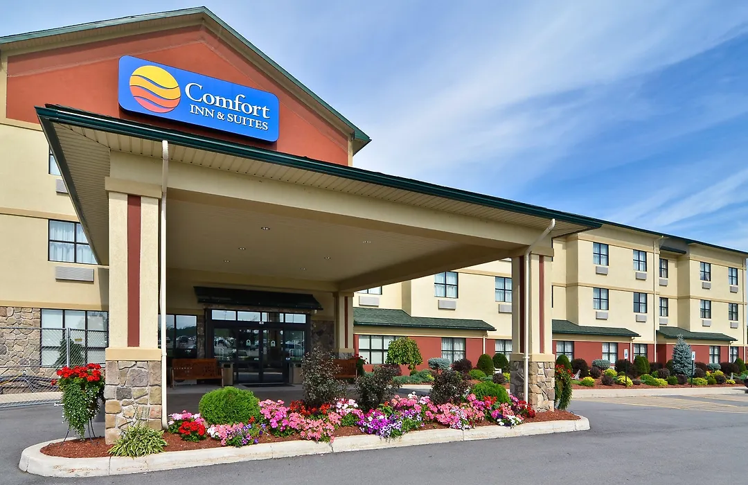 Comfort Inn & Suites Adj To Akwesasne Mohawk Casino-1