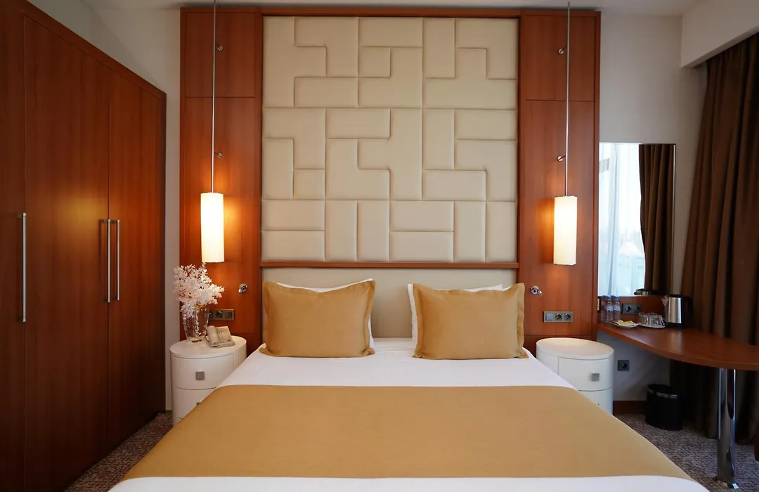 Grand Bellagio Hotel Batumi-1