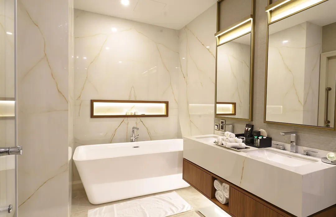 Cratos Premium Hotel Casino & Spa-1
