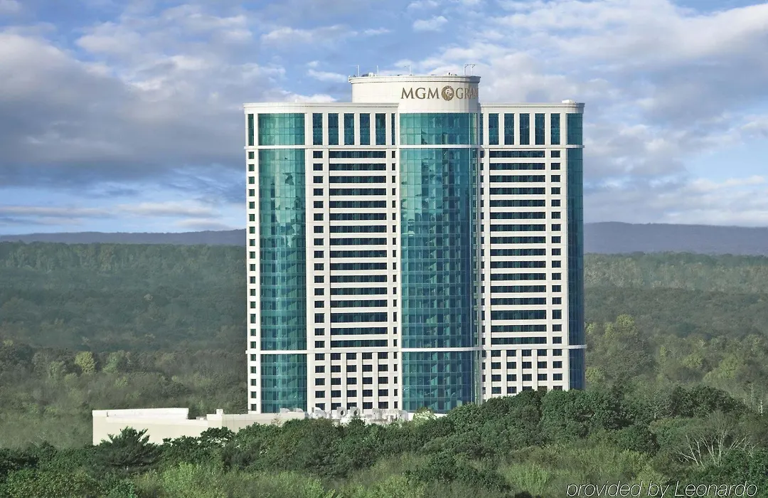 The Fox Tower At Foxwoods-1